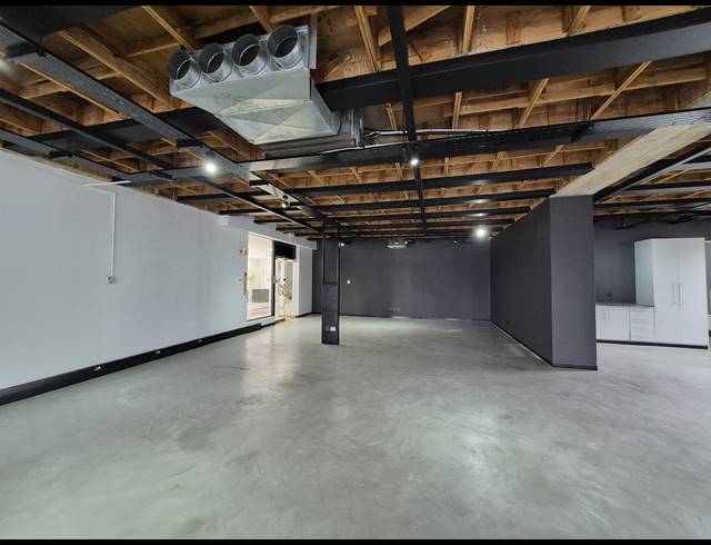 239M² OFFICE TO LET IN HYDE PARK